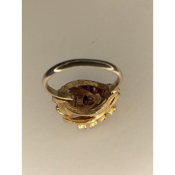 Size 7.75 Gold Tone Red Rhinestone Chunky Ring -1 MISSING STONE - Picture 7 of 8